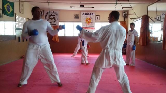 983d759a-e1a9-46c1-bd48-9f1603745658