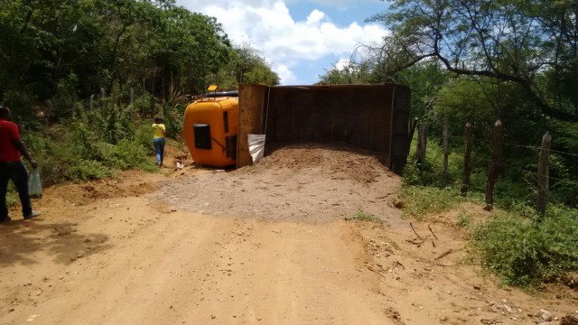 c7110566-397a-4eb4-840f-241d6668f287