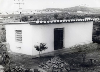 Construção do prédio onde começou a funcionar a DIAMANTINA FM em 1989