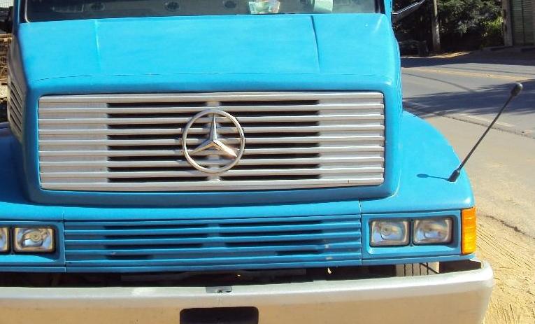 Caminhão de distribuidora de bebidas é assaltado na BR-242 próximo a Itaberaba