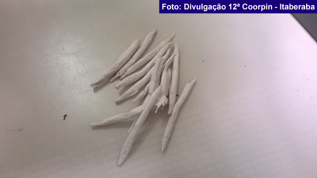 Policia Civil prende mulher com drogas durante visita aos presos em Itaberaba