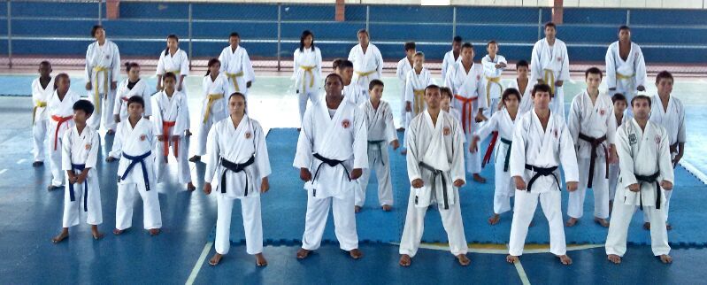 Atletas se preparam para COPA ASKADOI INTER CLUBES DE KARATÊ