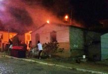 Residencia pega fogo em Itaberaba