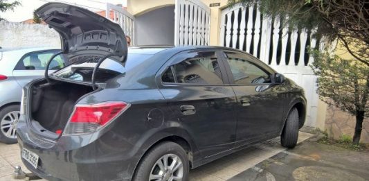 Dupla é presa com 50 Kg de drogas que seria entregue em Itaberaba