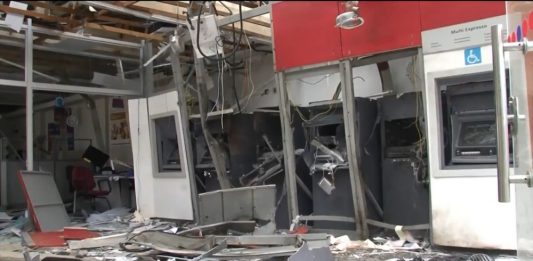 Ipirá: Grupo que explodiu 2 bancos e fez pacientes reféns, não conseguiu arrombar cofres e fugiu sem dinheiro