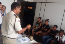 Jovens visitam a Sede do 11º BPM em Itaberaba
