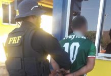 Condenado por assalto a ônibus na Paraíba é preso em blitz na BR-242