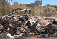Uma pessoa morre após carro pegar fogo em batida na BR-242