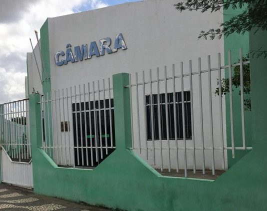 Ex-presidente da Câmara de Iaçu é punido por irregularidades com diárias