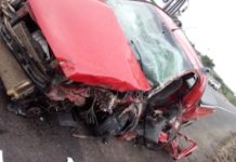 Ex-prefeito de Ipirá e homem morrem em batida entre carro e caminhonete na BA-052