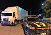 Caminhão roubado há 5 anos em São Paulo é recuperado pela PRF na BR 242
