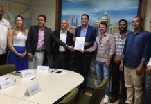 Prefeito Ricardo Mascarenhas assina Protocolo de Intenções para instalação de nova fábrica de calçados em Itaberaba