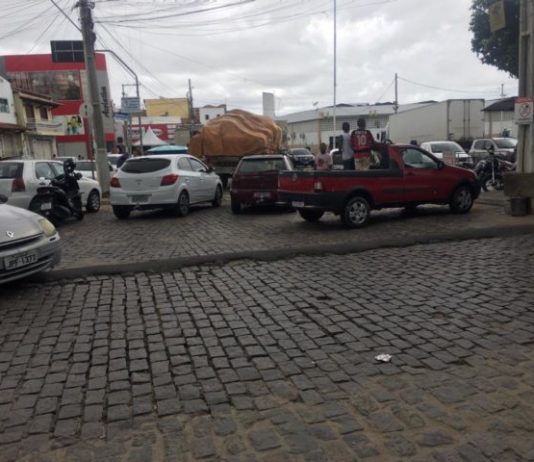 Comercio de Itaberaba reabre e novo decreto determina medidas complementares de combate ao coronavírus