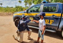 Fã mirim da PRF ganha dia especial em Itaberaba