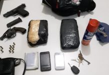Casal é preso com armas e drogas no bairro dos Predinhos, em Itaberaba