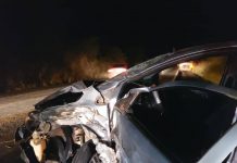 Acidente é registrado na noite deste domingo, na BR-242