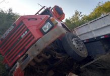 Bombeiros de Itaberaba atende vítima de acidente, em Ponto Novo