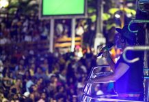 Edson Gomes reuniu milhares de pessoas na Praça JJ Seabra, em Itaberaba