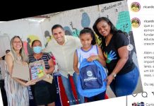 Prefeitura entrega kit escolar para professores e alunos em Itaberaba