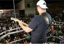 Avenida Ruy Barbosa ficou pequena no arrastão de 146 anos de Itaberaba