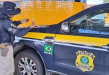 Em Itaberaba, PRF autua caminhoneiro por atividade poluidora em veículo de carga