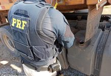 Em Itaberaba, PRF enquadra dois motoristas de carreta por excesso de poluição