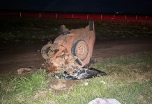 Duas pessoas morrem em grave acidente envolvendo 3 veículos na BR-242