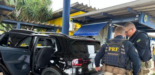 PRF recupera veículo roubado em Feira de Santana Itaberaba Notícias
