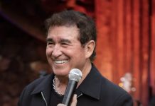 Amado Batista comemora 48 anos de carreira