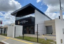 Homem é preso após invadir UPA e ameaçar pacientes, em Irecê