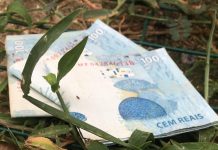 Endividamento e inadimplência do consumidor caem em fevereiro Endividamento e inadimplência do consumidor caem em fevereiro