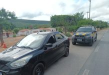 PRF apreende veículo clonado em Seabra