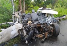 Três pessoas morrem após colisão entre caminhonete e caminhão na BR-242