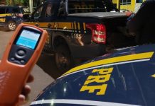 Condutor embriagado provoca acidente na BR 116 e acaba preso pela PRF em Vitória da Conquista