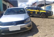 Homem é detido pela PRF em Seabra com carro levado de locadora de Lauro de Freitas