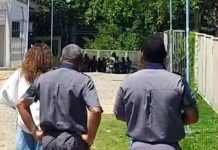Homem é detido ao entrar armado em campus da Universidade Federal da Bahia