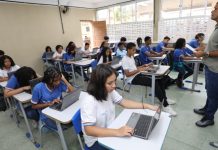 Cerca de 166 professores da Educação Básica aprovados em processo seletivo são convocados na Bahia