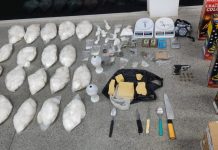 PM prende mulher e apreende arma, drogas e equipamentos usados pelo tráfico