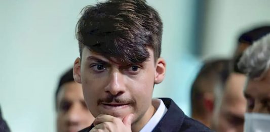 Jair Renan Bolsonaro vira réu sob acusação de fraude em empréstimos bancários
