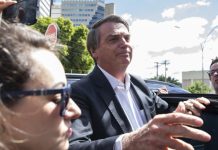 Bolsonaro ironiza depoimentos à PF: “Acho que gostam muito de mim”