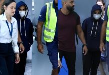 De capuz e máscara, Wanessa Camargo é vista em aeroporto após ser expulsa do BBB 24