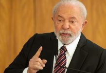 Lula diz que Campos Neto mantém taxa de juros alta por teimosia e que contribui para o atraso do país