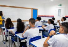 Jerônimo firma acordo com AGU e MEC e acerta novo repasse de precatórios do Fundef para a Bahia