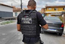 Mulher é presa acusada de manter idoso em cárcere privado