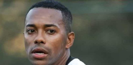 Relator no STJ vota para que Robinho cumpra pena por estupro no Brasil