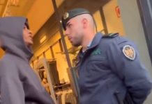 Rapper Oruam é abordado por policiais ao sair de loja em Lisboa