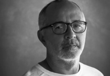 Sob forte emoção, familiares e amigos se despedem de Haroldo Abrantes