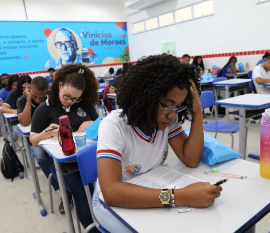 SEC realiza Dia D para estudantes solicitarem isenção da taxa de inscrição do ENEM 2024 SEC realiza Dia D para estudantes solicitarem isenção da taxa de inscrição do ENEM 2024