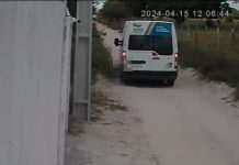 Criança de 4 anos foca ferida após descer de van escolar e ser atropelada pelo veículo