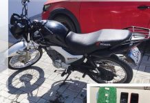 Cipe Chapada apreende moto roubada e drogas em Iaçu Cipe Chapada apreende moto roubada e drogas em Iaçu